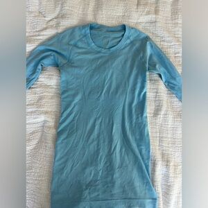 Lululemon blue swiftly tech regular length long sleeve size 4